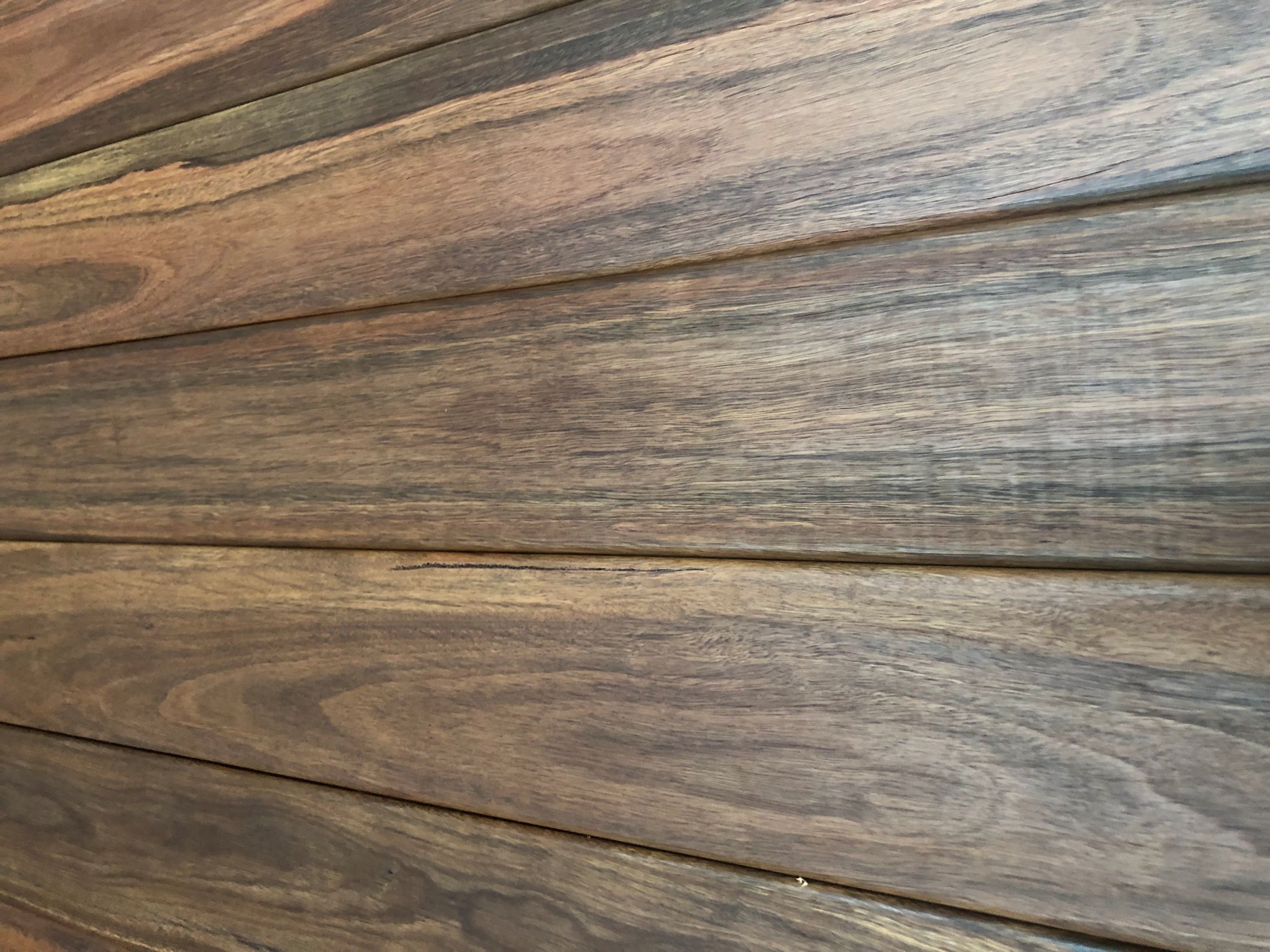 The rich exposed grain look.